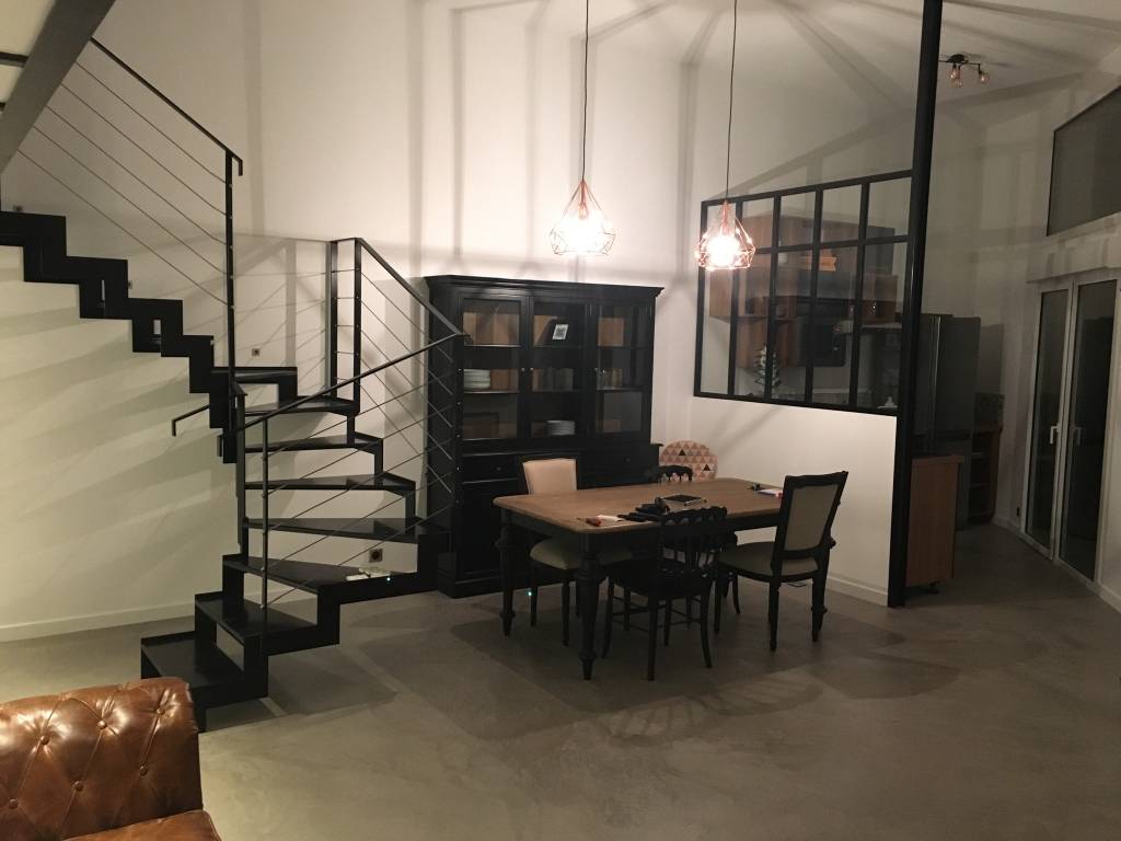 Métallerie pour installation de terrasse suspendue ou sur pilotis sur mesure Dardilly