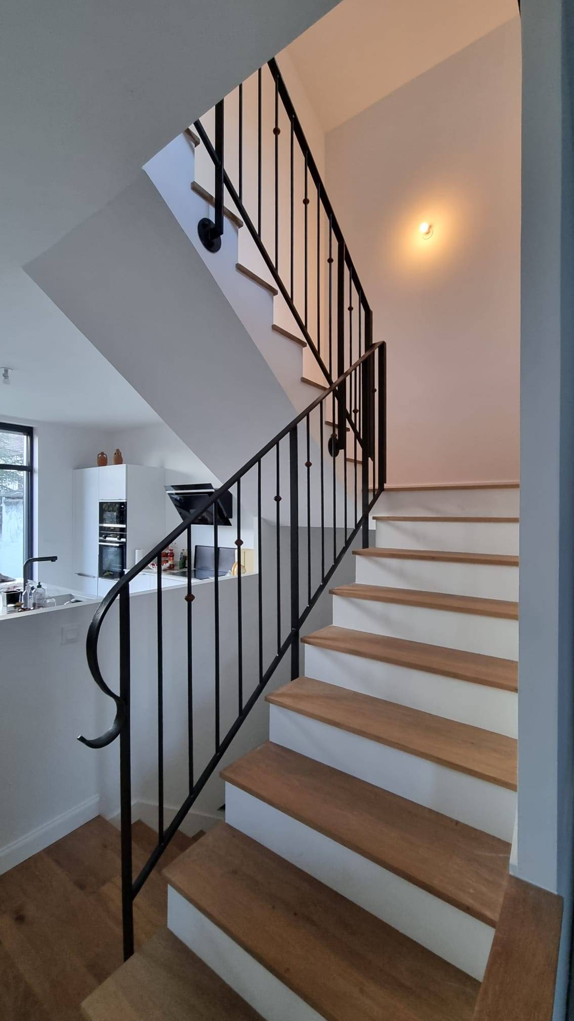 Pose de garde-corps acier et verre sur mesure Dardilly