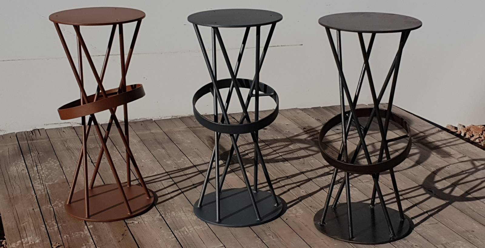 Exemple de création de mobilier design décliné en 3 coloris