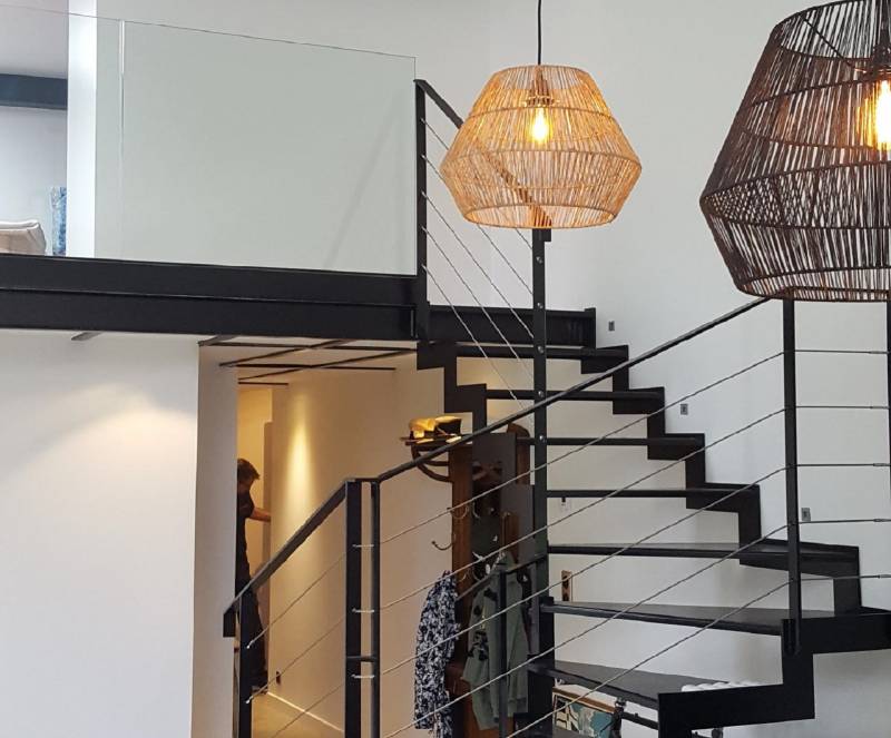 Création et pose d'une terrasse mezzanine intérieure sur mesure à Fontaines sur Saône