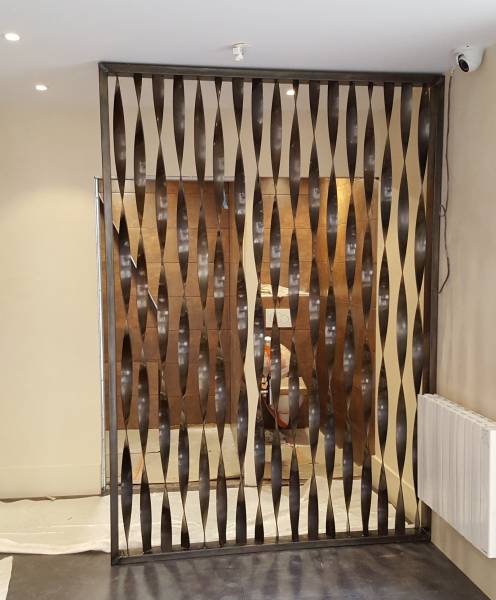 Réalisation et pose d'un parevue en lames acier vrillées à Villefranche sur Saône