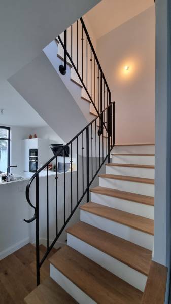 Garde-corps sur mesure en métal travaillé au chalumeau, pour un rendu artisanal unique à Bron