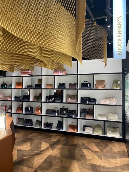 Aménagement d'une bijouterie entre l'est de la région lyonnaise et Chambéry