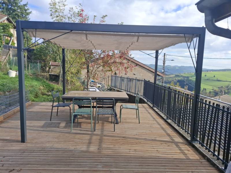 Transformation des espaces extérieurs sur mesure à Grandris