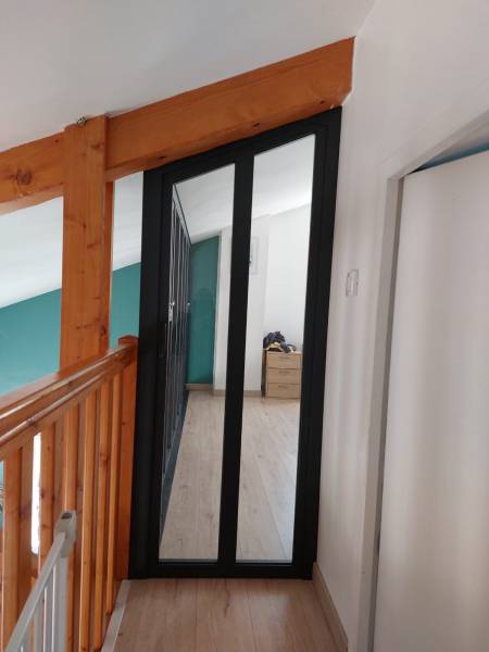 Réalisation d'une verrière style atelier personnalisée avec 2 ouvrants sur Vaugneray