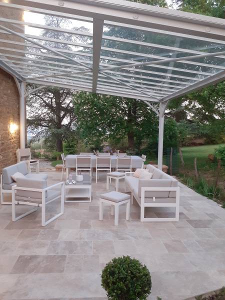 Fabrication d'une pergola sur mesure à Ville sur Jarnioux (69640)