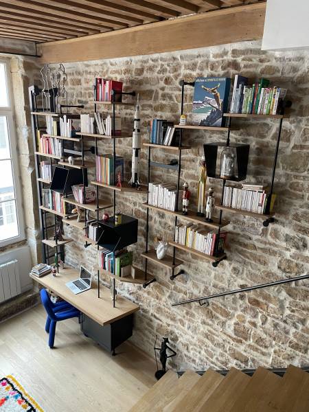 Creez votre bibliothèque sur mesure avec ASMT DESIGN, votre artisan métallier sur Lyon