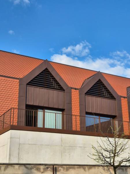 Signature esthétique de notre atelier : un détail de conception qui distingue ce travail de métallerie unique