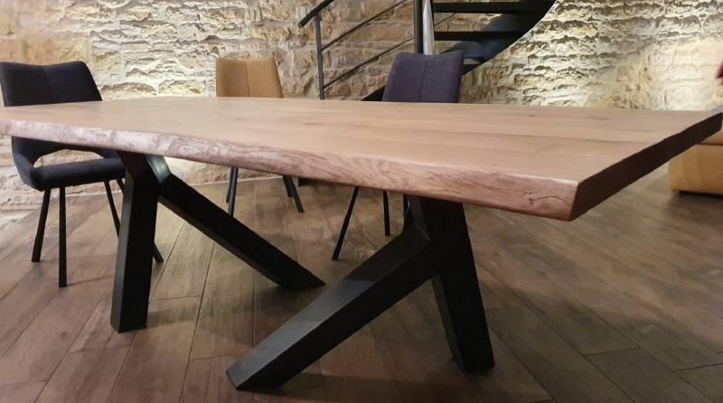 Fabrication d'une table en chêne et d'une tablette de muret de cuisine sur mesure à Gleizé