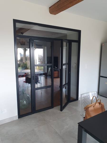 Porte verrière double vantaux acier verre sur mesure