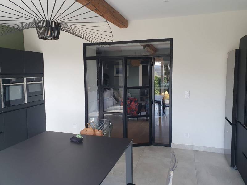 Verrière cuisine design industriel Lyon Beaujolais